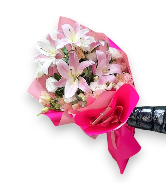Pembe Bukette Lilyum Aranjmanı